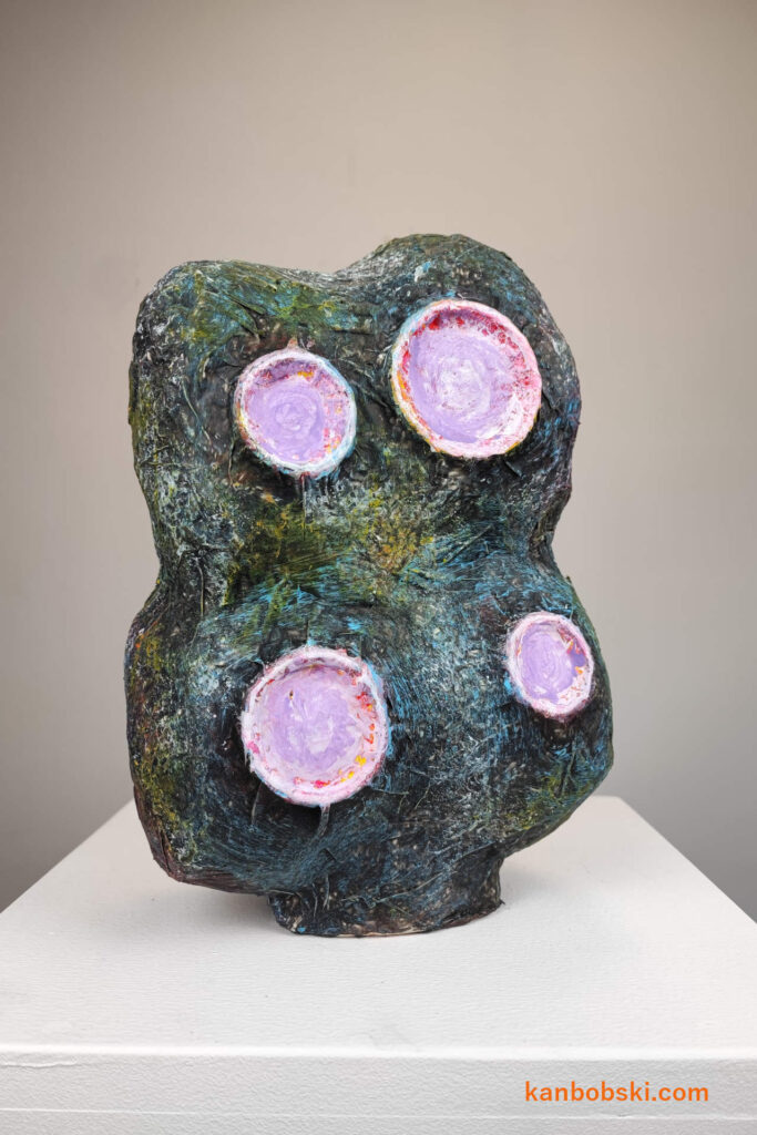 Strange modern sculptural object with latex - by Paul Kanbobski