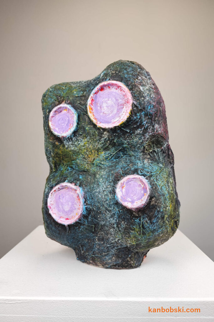 Strange modern sculptural object with latex - by Paul Kanbobski
